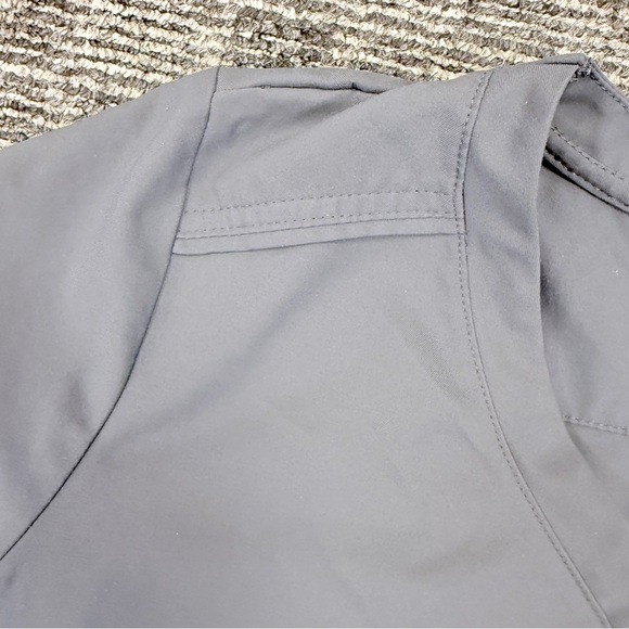 Med‎ Couture Scrub Too -  Women's Dark Grey /Pewter  V-Neck Top - Picture 8 of 10